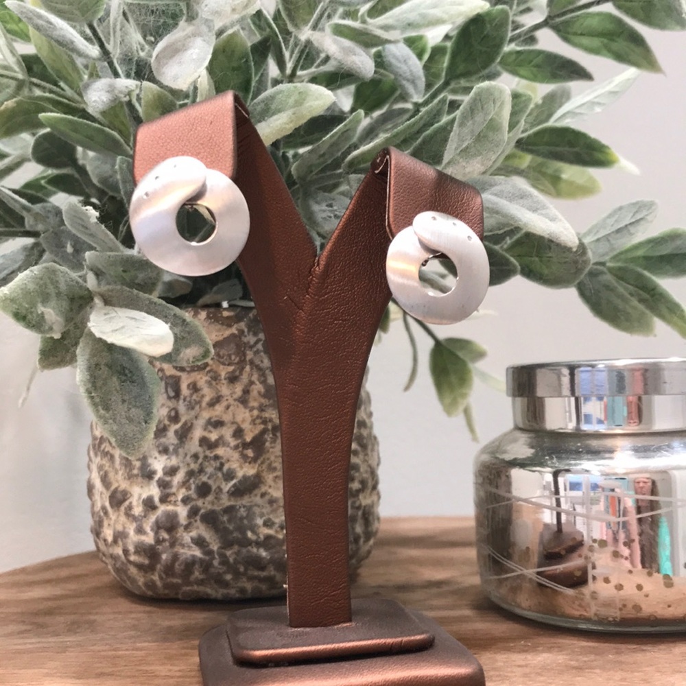 Sterling silver post earring with diamonds